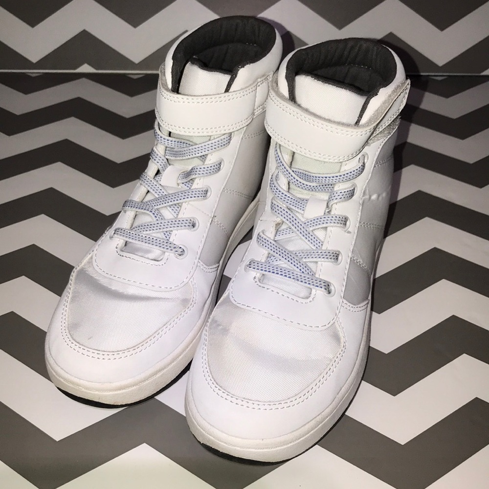 Old Navy hi top sneakers